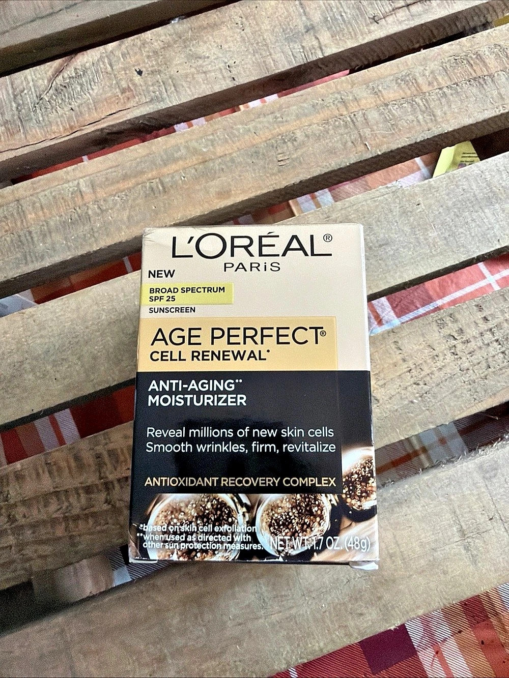 L'Oréal Paris Age Perfect Cell Renewal Anti-Aging Moisturizer SPF 25 Moisturizer